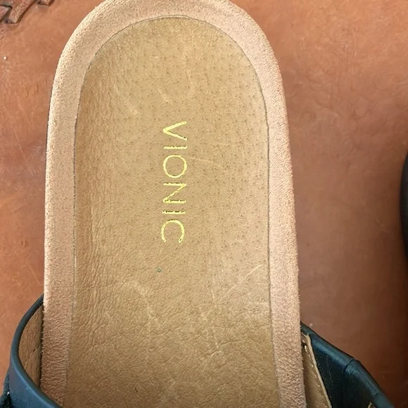 VIONIC Shoes New! - Picture 3 of 7